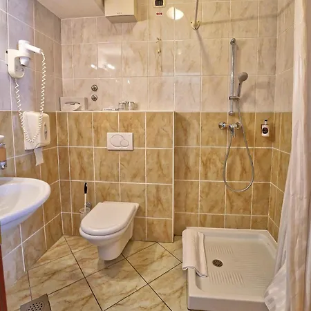 Krek Superior Hotel 3*